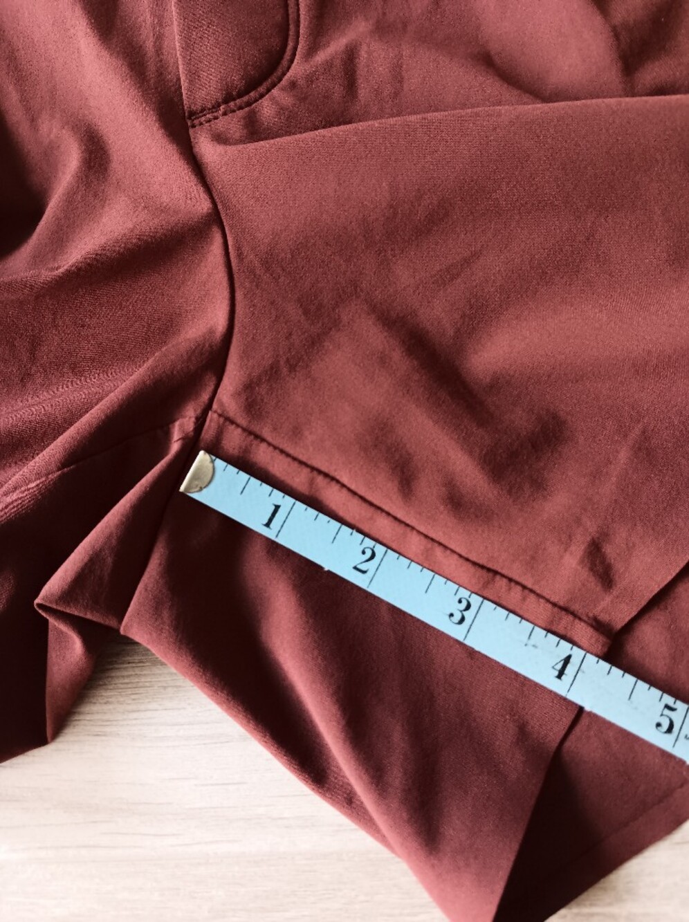 Athleta Skyline Short II Ruffled Belted Relaxed Fit 12" Rise Size 10 Rust Brown - Picture 10 of 15